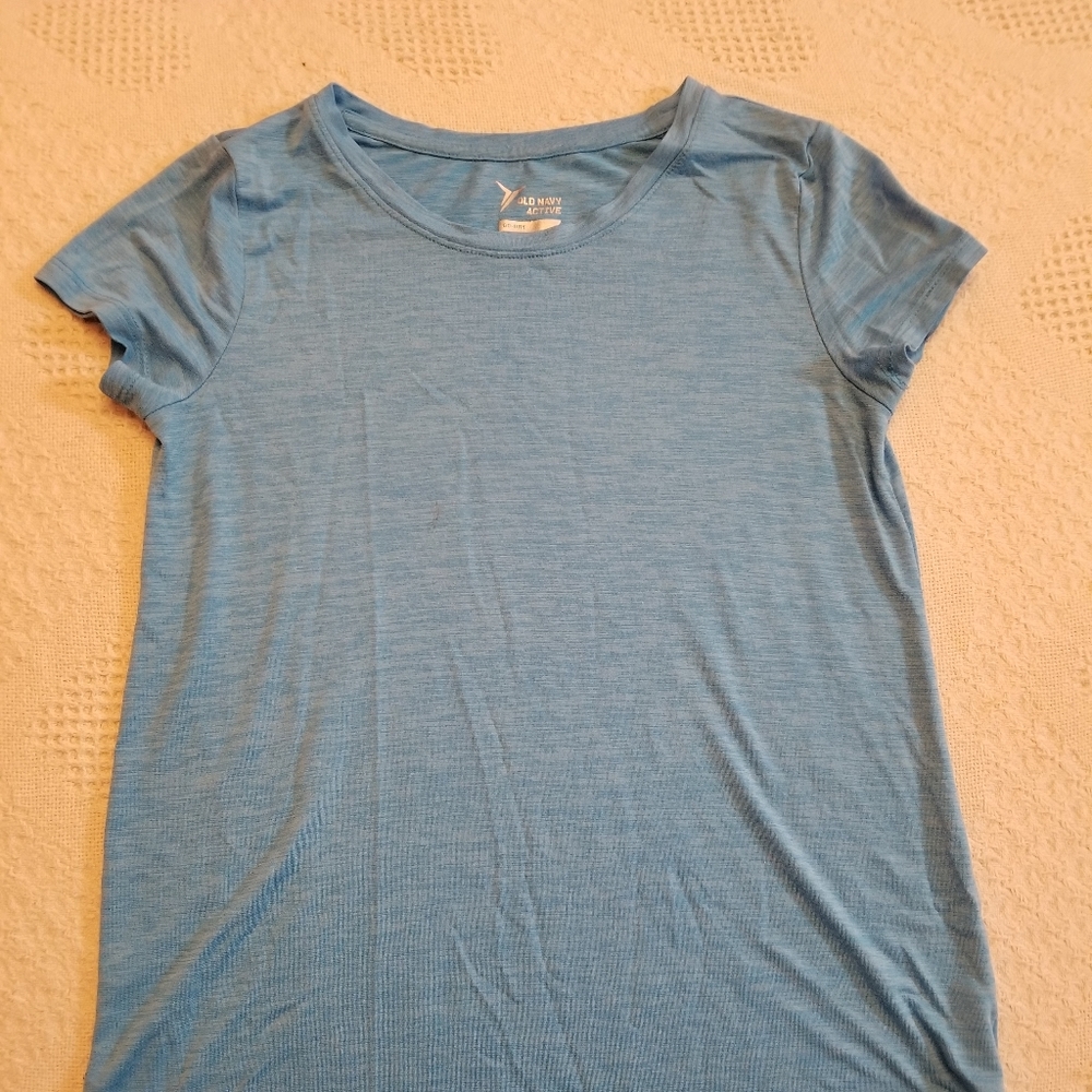 Old Navy Activewear tshirt
